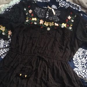 Discovery Clothing black dress